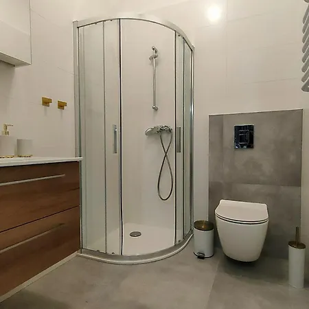 Hugo Star * Cracóvia