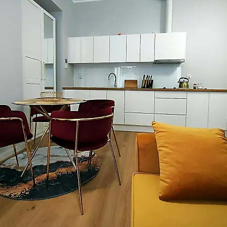 Hugo Star * Cracóvia